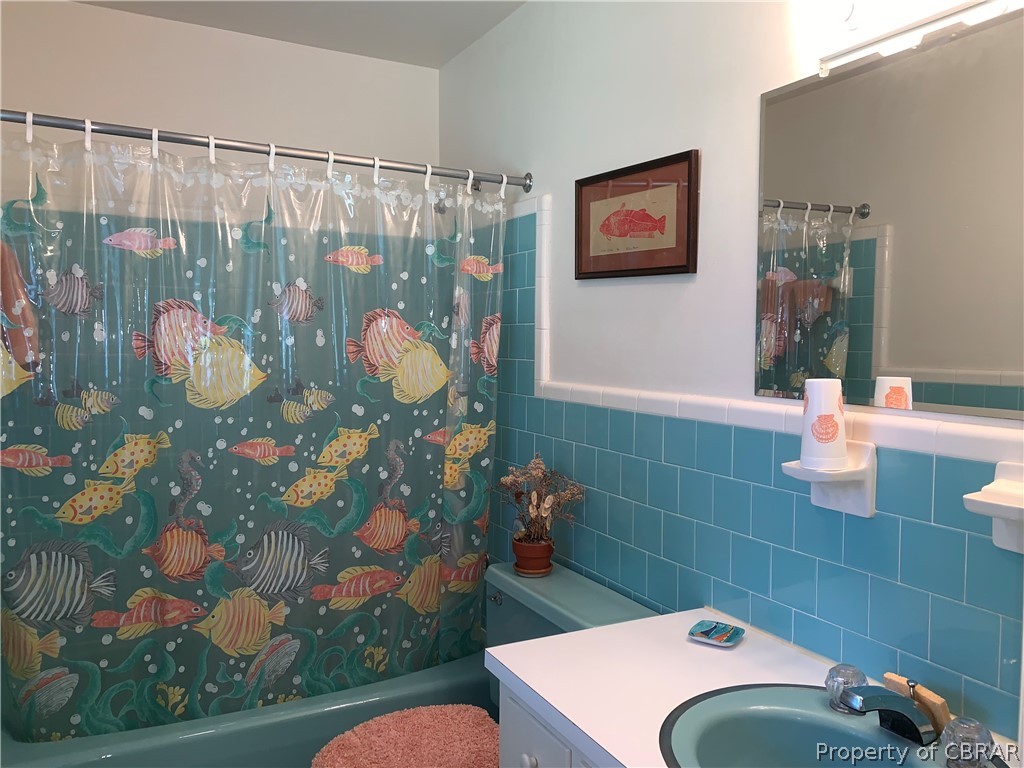 7662 Terrapin Cove Road Gloucester Point, VA 23062 - Photo 8 of 29