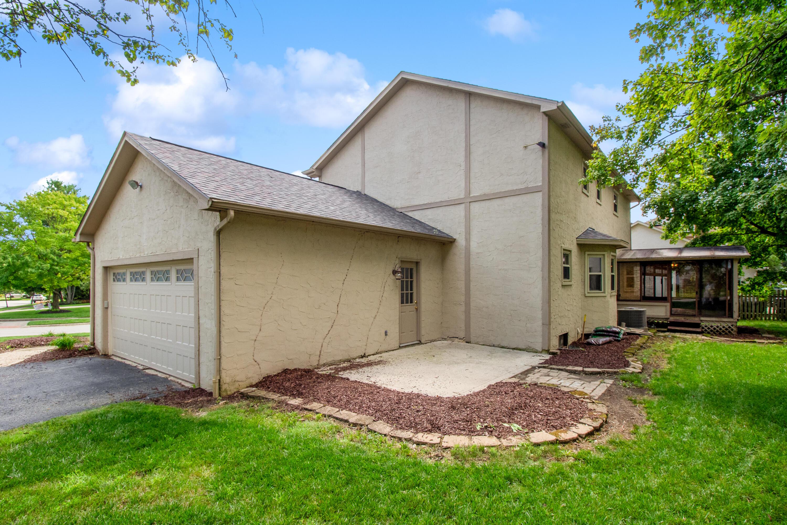 2128 Stowbridge Road Dublin, OH 43016 - Photo 19 of 81 2128StowbridgeRoadExt_Hommati102(6)
