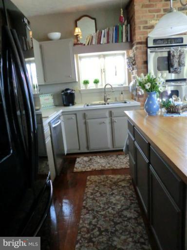 12230 Shoemaker Road Taneytown, MD 21787 - Photo 14 of 27 Kitchen #2