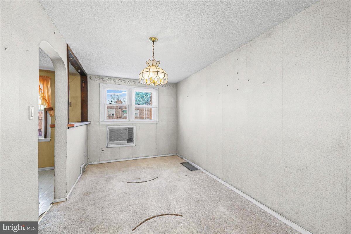 2038 Kent Road Folcroft, PA 19032 - Photo 6 of 17 Gallery Image 6