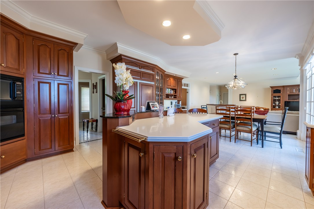 14 Ambergate Rise Pittsford, NY 14534 - Photo 12 of 50 DESIGNER KITCHEN!