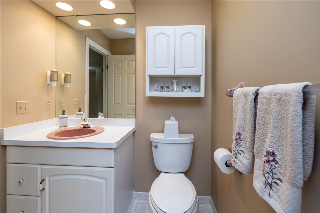 14 Ambergate Rise Pittsford, NY 14534 - Photo 28 of 50 BATHROOM OF GUEST SUITE