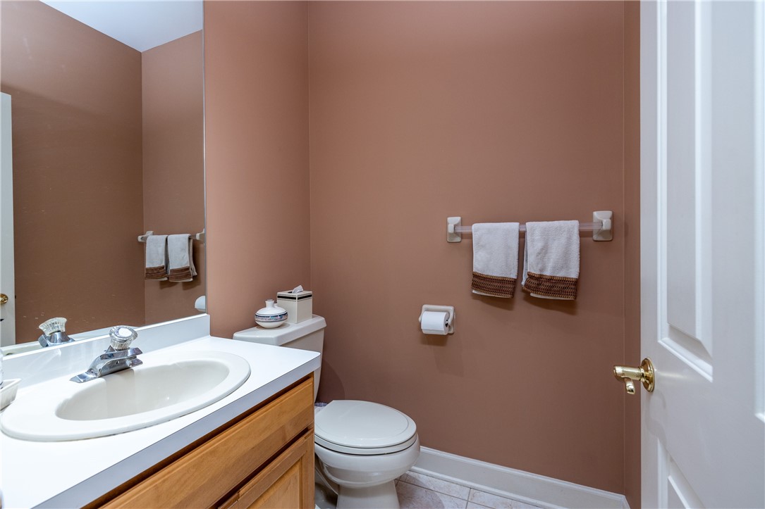 14 Ambergate Rise Pittsford, NY 14534 - Photo 31 of 50 TWO FIRST FLOOR POWDER ROOMS!