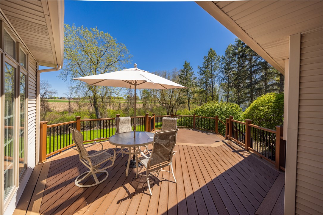 14 Ambergate Rise Pittsford, NY 14534 - Photo 41 of 50 ENTERTAINMENT STYLE DECK!
