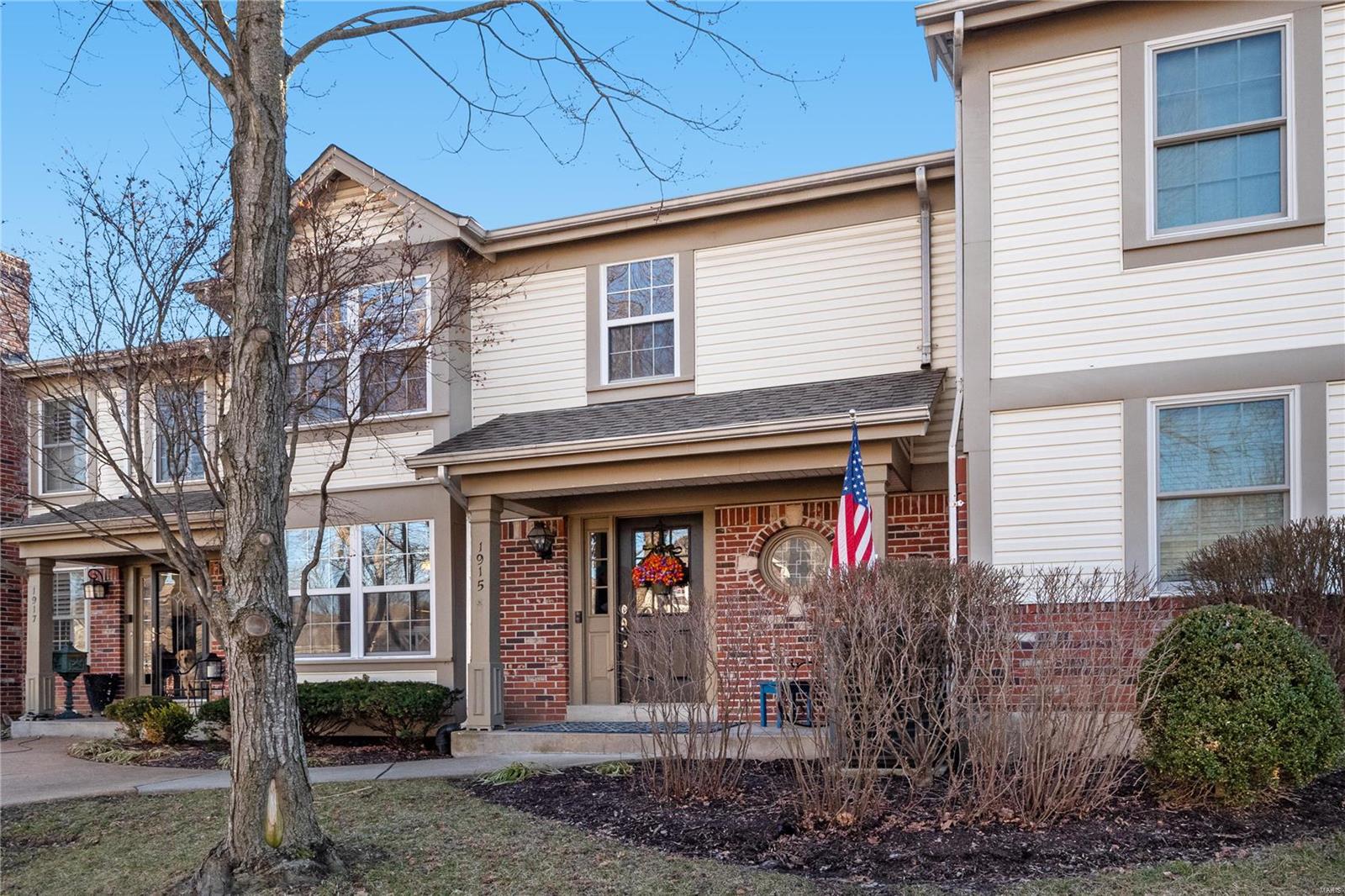 1915 Dewitt Ridge Drive Chesterfield, MO 63017 - Photo 1 of 26 Gallery Image 1