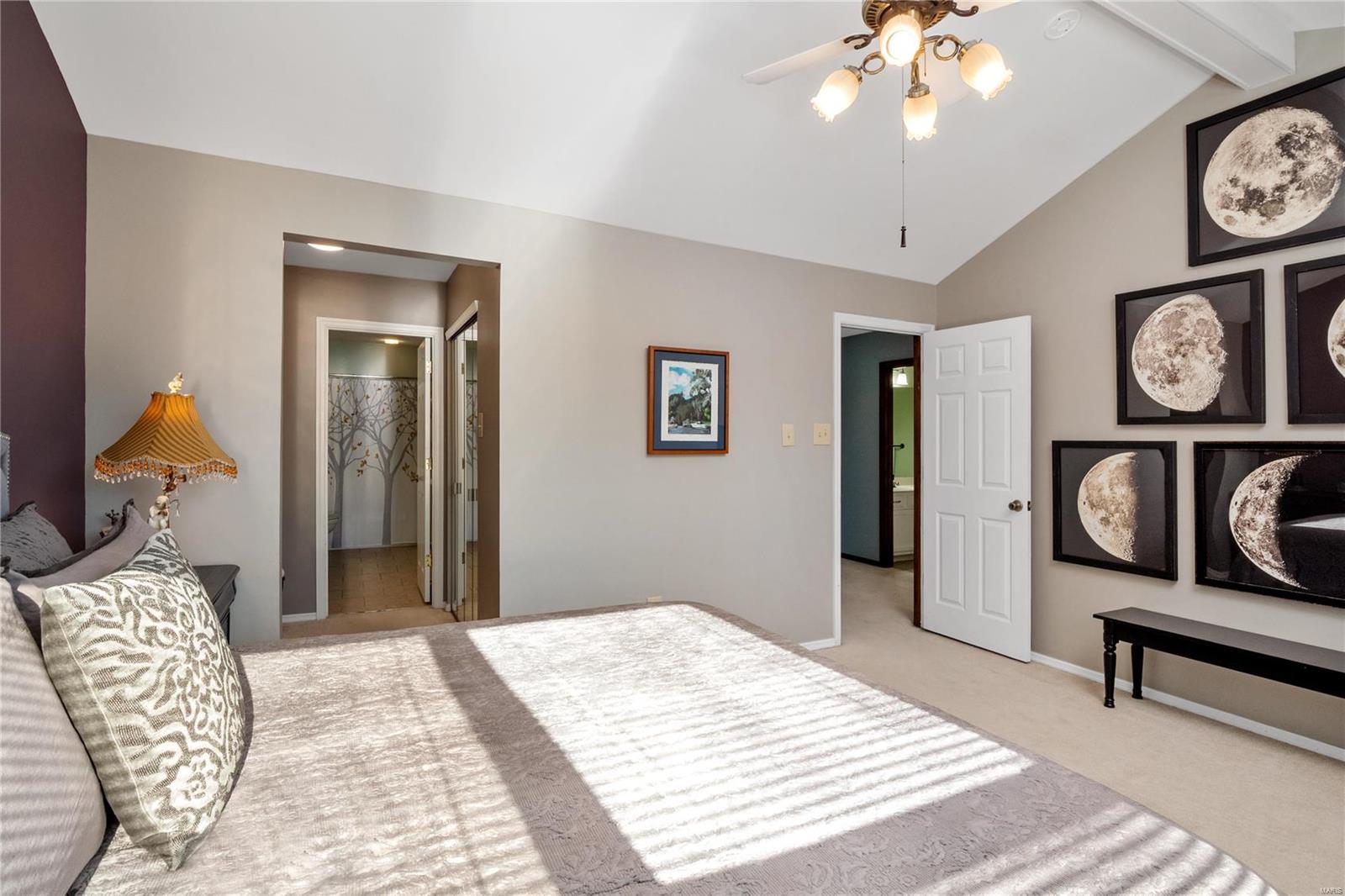 1915 Dewitt Ridge Drive Chesterfield, MO 63017 - Photo 13 of 26 Gallery Image 13