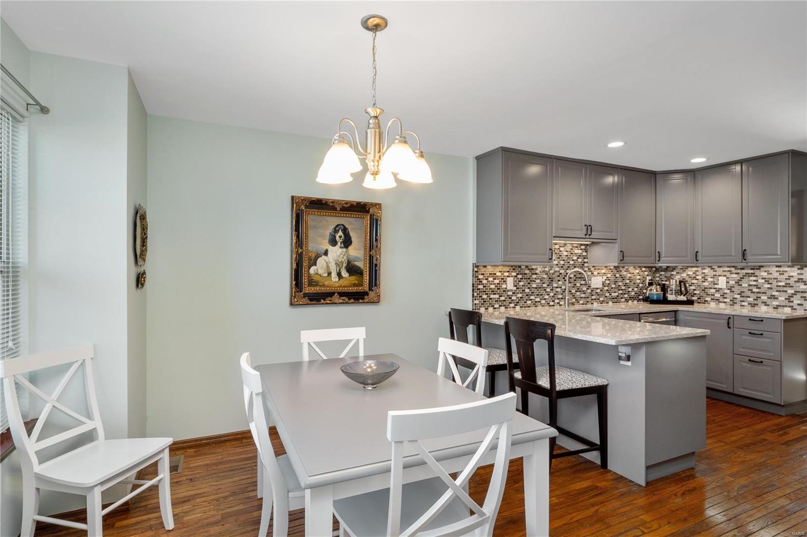 1915 Dewitt Ridge Drive Chesterfield, MO 63017 - Photo 6 of 26 Gallery Image 6