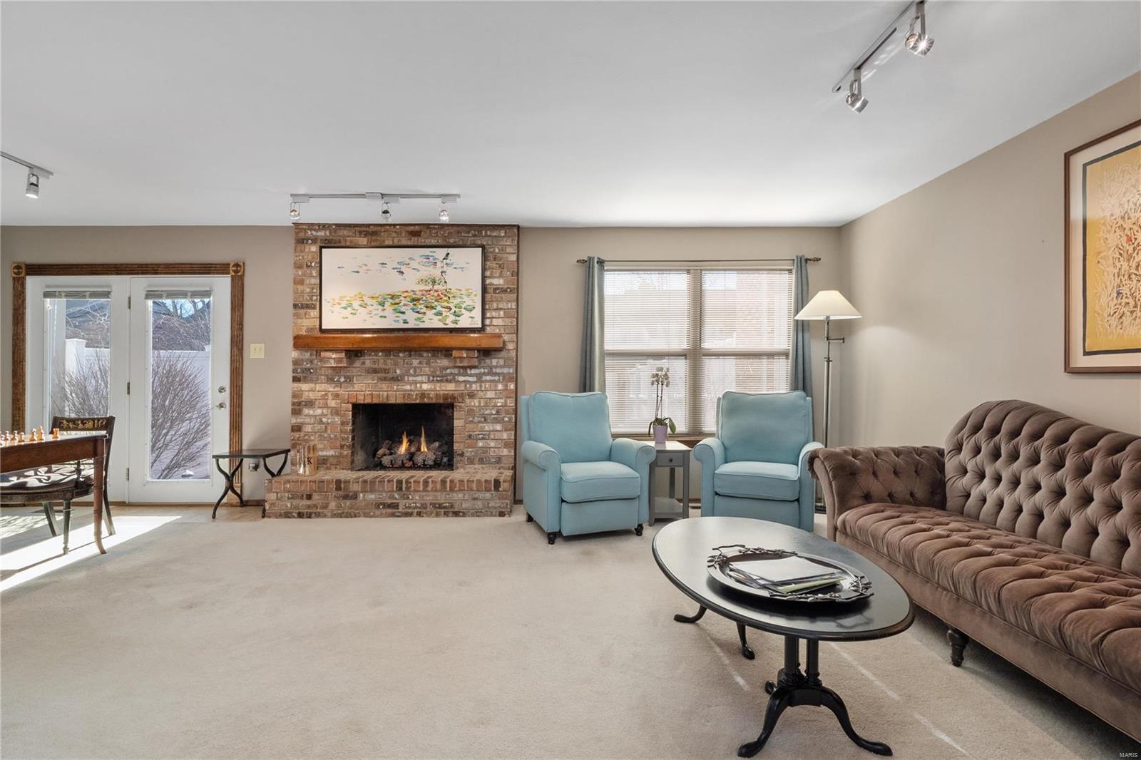1915 Dewitt Ridge Drive Chesterfield, MO 63017 - Photo 9 of 26 Gallery Image 9