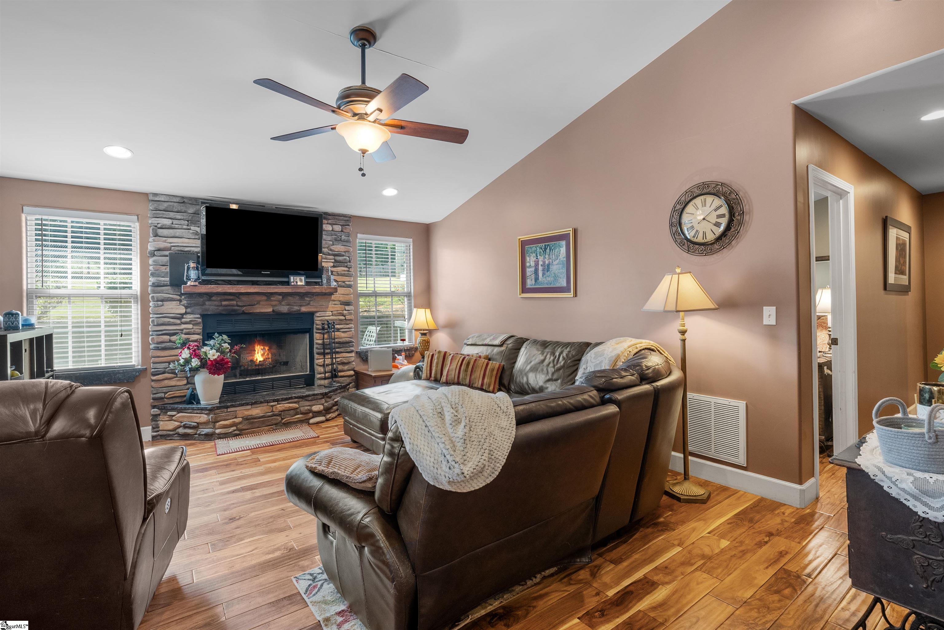 1216 White Road Piedmont, SC 29673 - Photo 12 of 49 Gallery Image 12