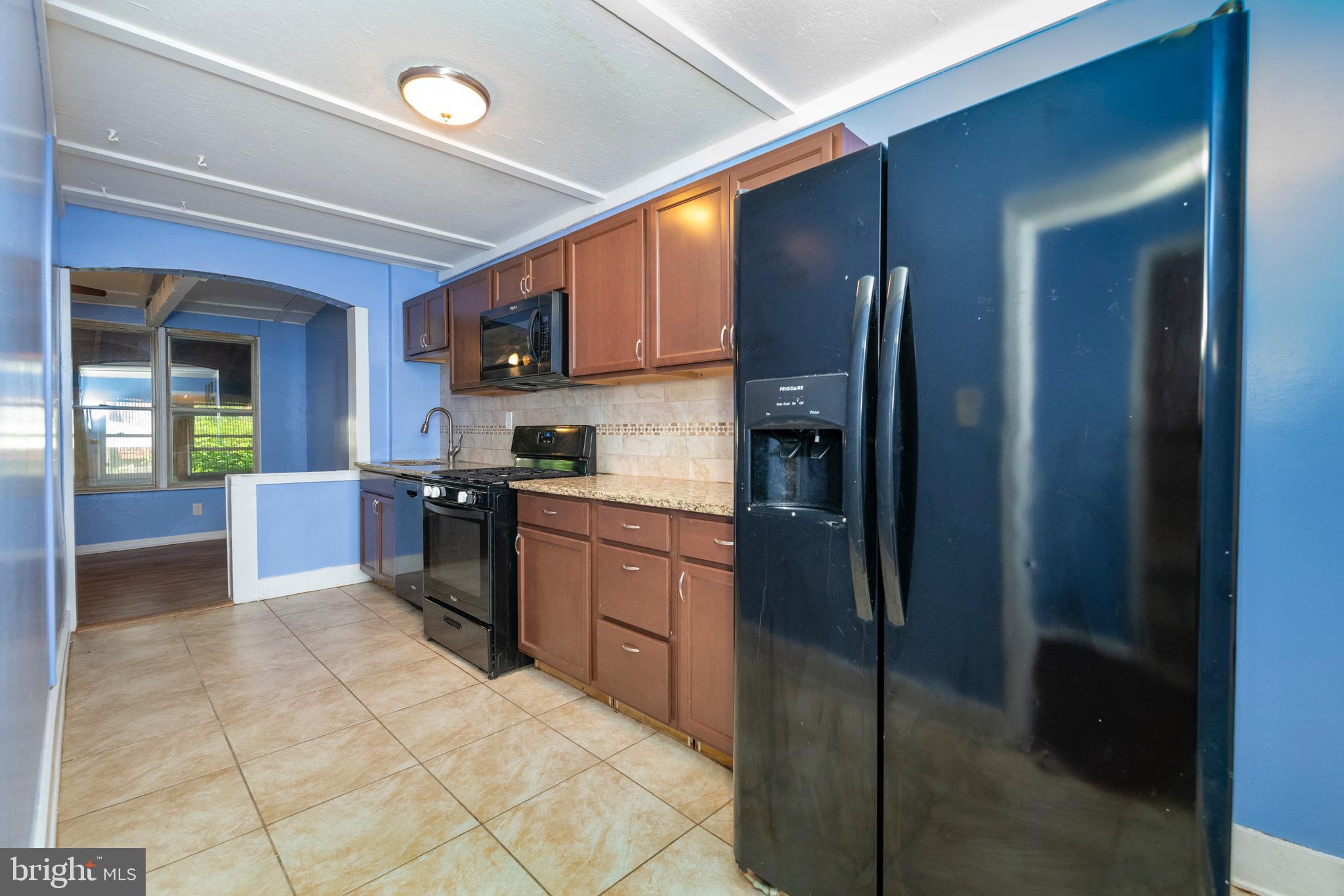 2964 Cornwall Road Baltimore, MD 21222 - Photo 14 of 47 Kitchen