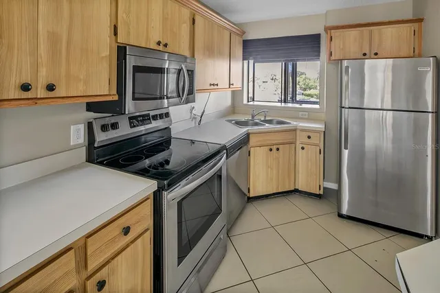 $1,900 | 2002 Blue Hawk Court, Unit 1723, Clearwater, FL 33762