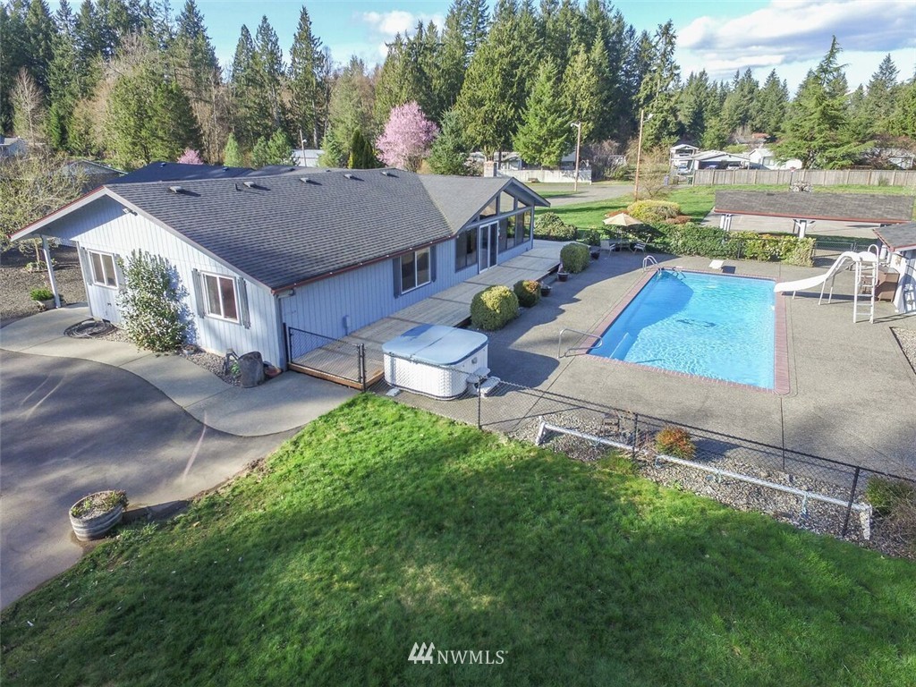 9625 Case Road Southwest Olympia, WA 98512 - Photo 2 of 19 Gallery Image 2