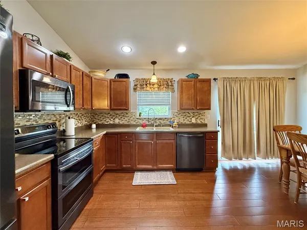 $299,900 | 6284 Twin Springs Boulevard, Cedar Hill, MO 63016