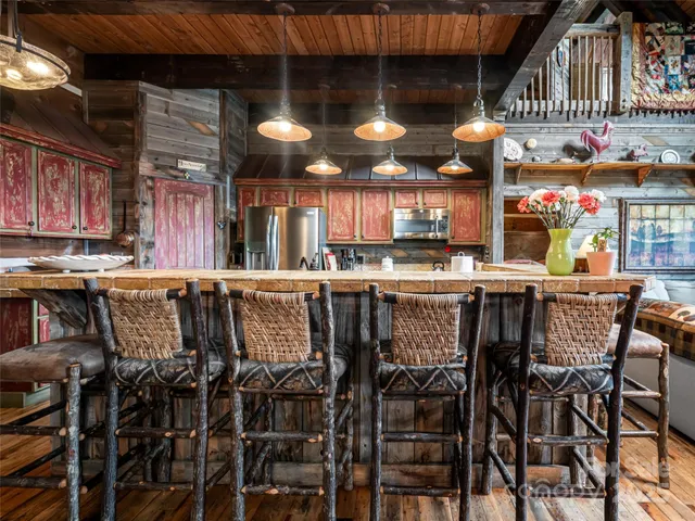 $2,195,000 | 234 Historic Oak Trail, Waynesville, NC 28785