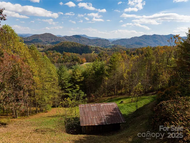 $2,195,000 | 234 Historic Oak Trail, Waynesville, NC 28785