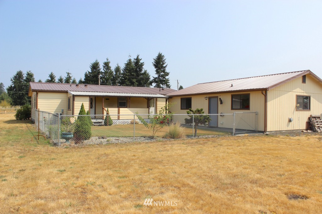 8643 180th Way Southwest Rochester, WA 98579 - Photo 3 of 22