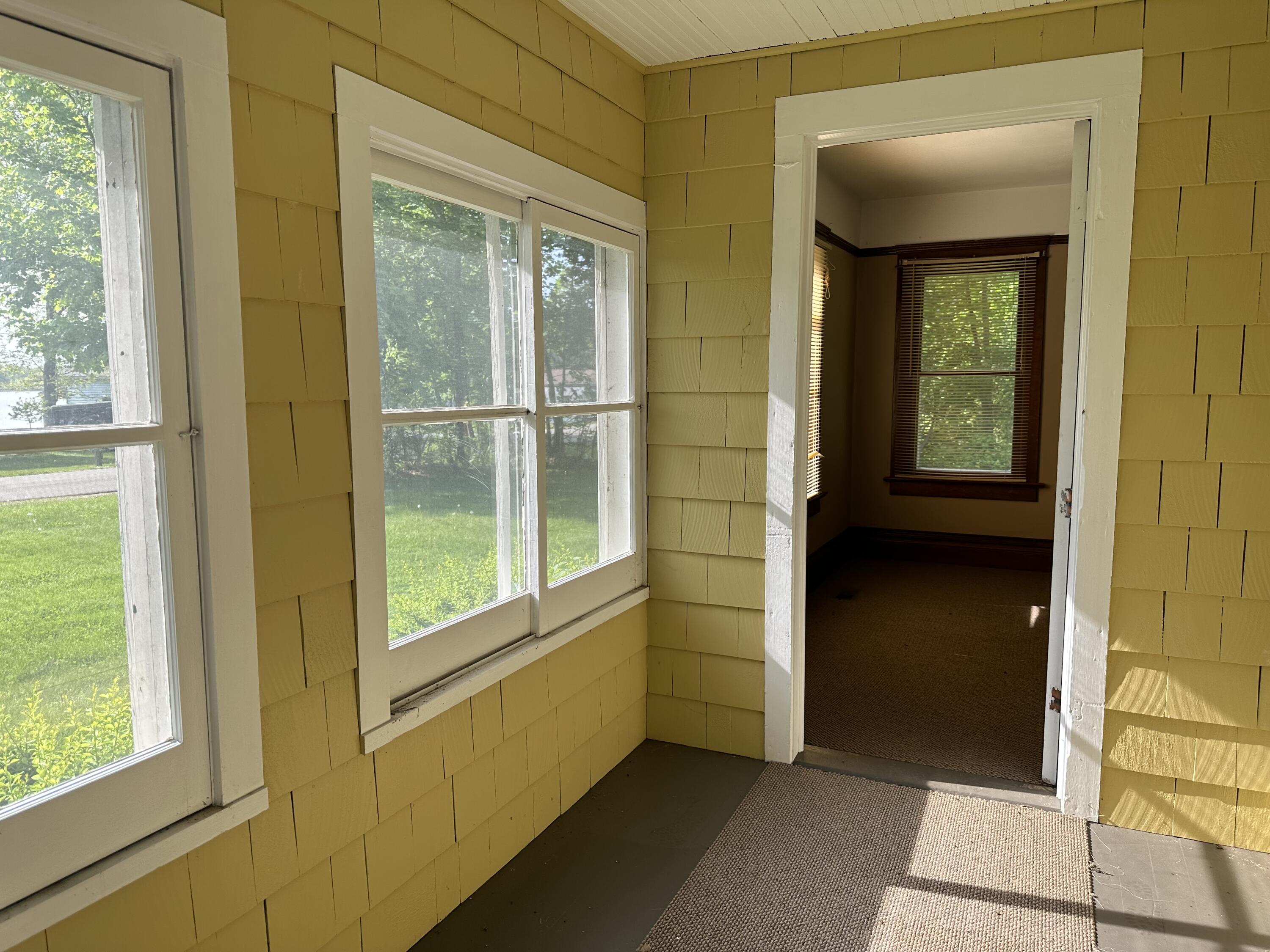 463-471 Stuart Lake Road Marshall, MI 49068 - Photo 3 of 34 IMG-1323
