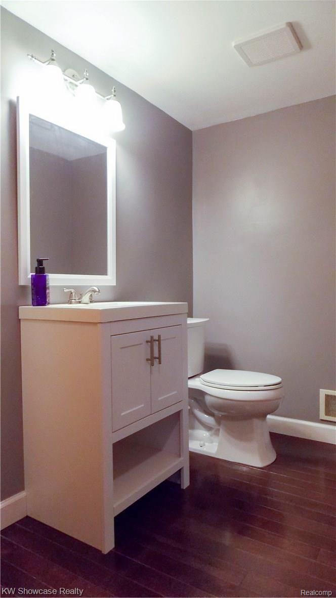 40327 Oak Tree Novi, MI 48375 - Photo 12 of 19 DSCN4518.jpg
