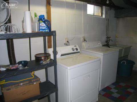 5176 East Carpenter Road Flint, MI 48506 - Photo 21 of 28 20153014-20.JPG