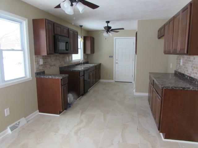 270 Overdrive Road Newark, OH 43056 - Photo 4 of 12 Gallery Image 4