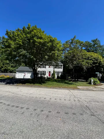 $615,000 | 1 Whitewood Lane, Merrimack, NH 03054