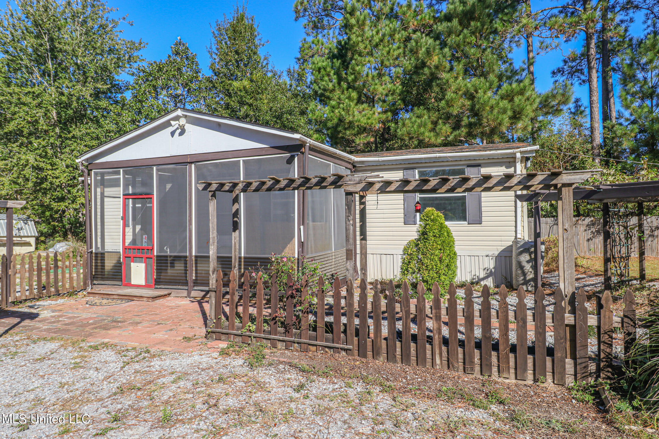 7467 Thompson Road Long Beach, MS 39560 - Photo 16 of 22 7467 Thompson Road, Long Beach