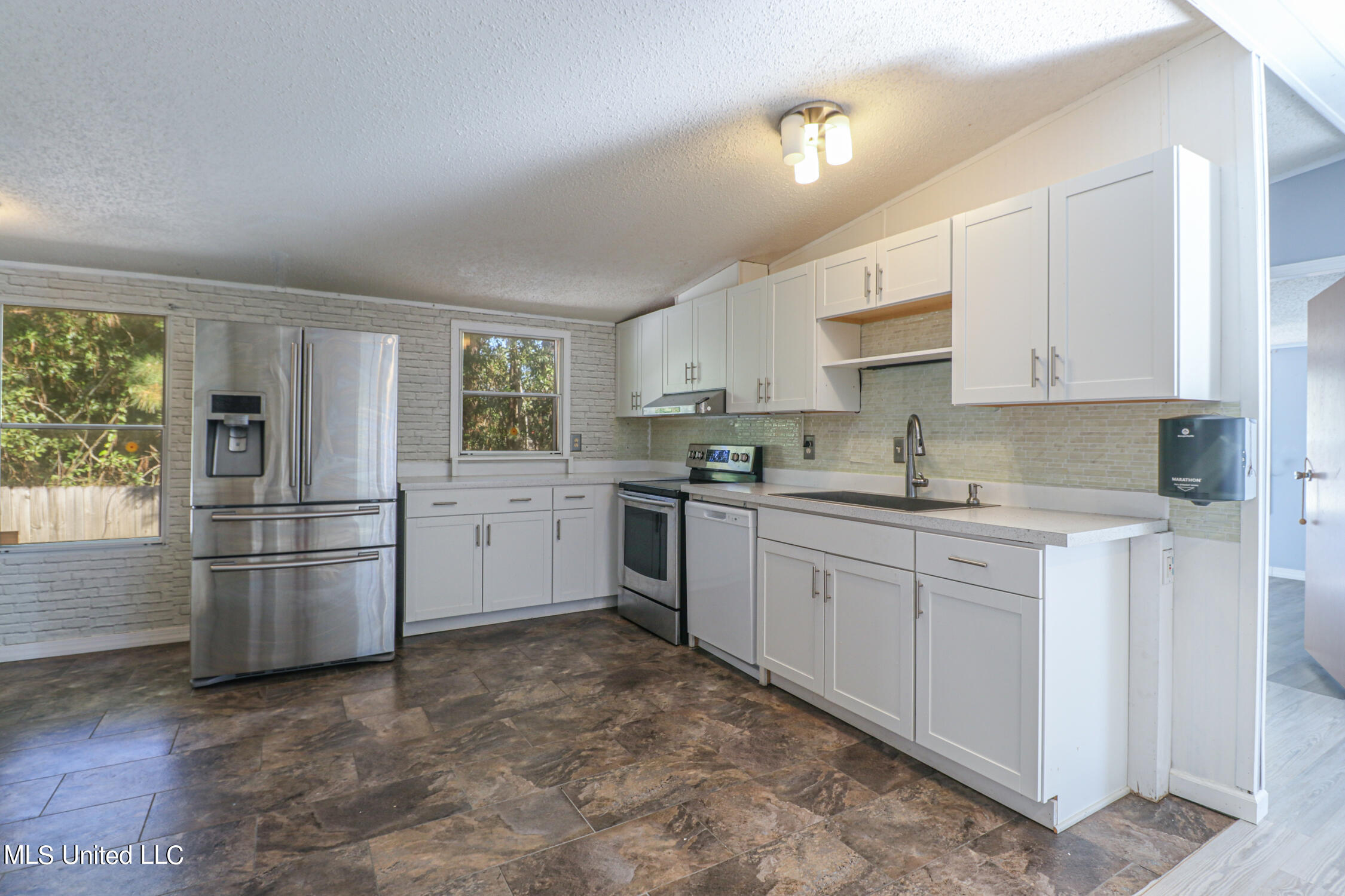 7467 Thompson Road Long Beach, MS 39560 - Photo 2 of 22 7467 Thompson Road, Long Beachc