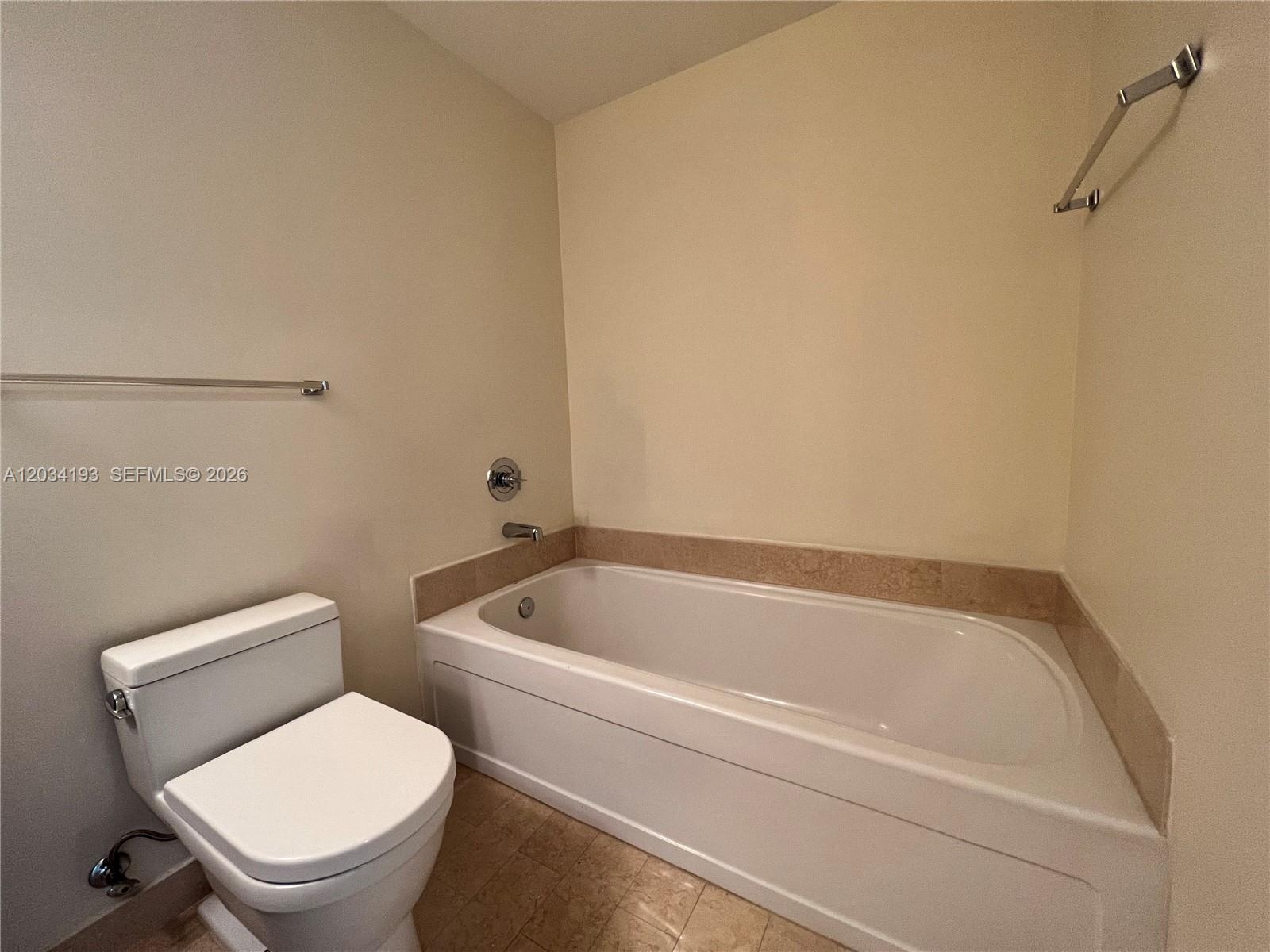 79 Southwest 12th Street, Unit 2502S Miami, FL 33130 - Photo 9 of 21