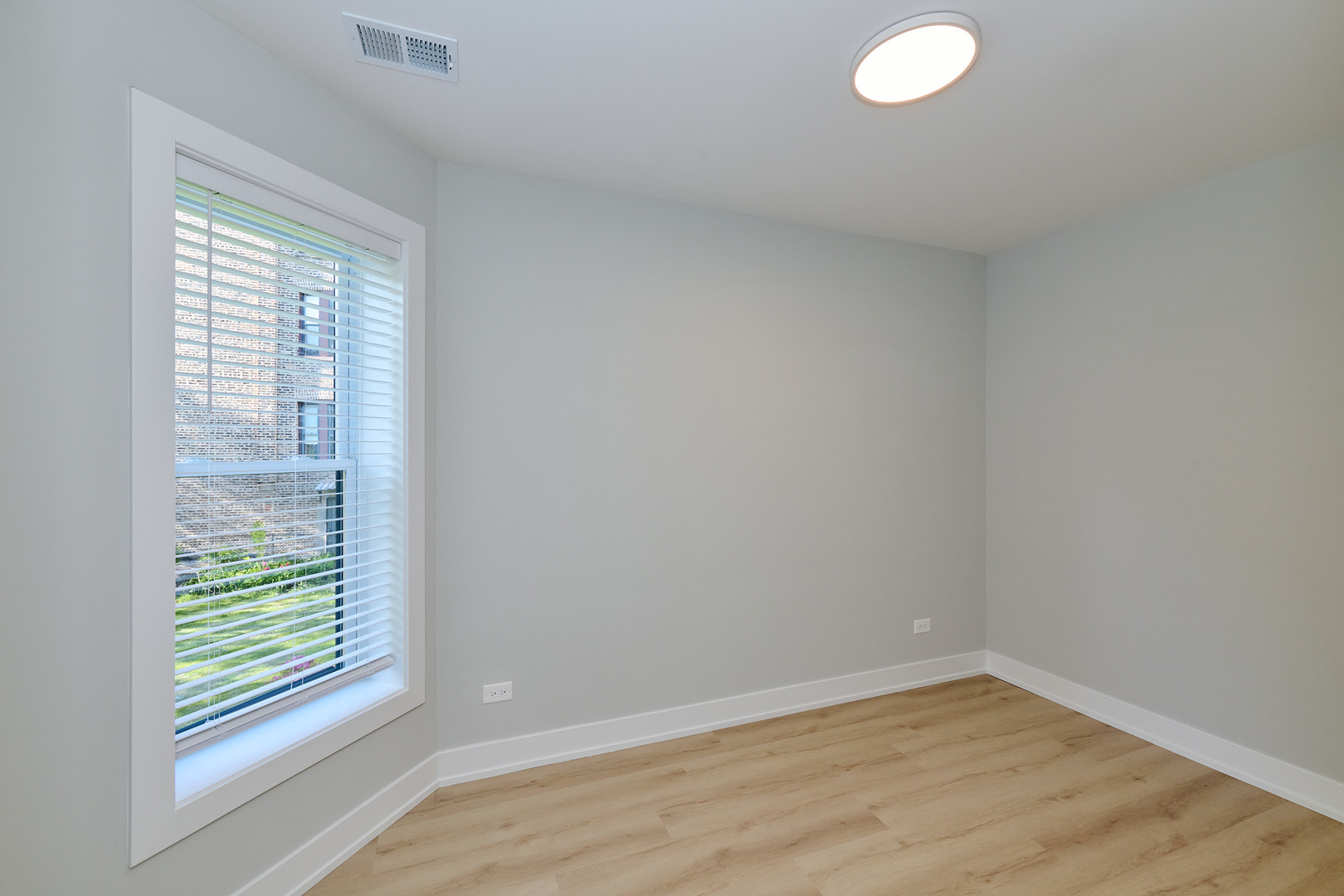 2127 South Marshall Boulevard, Unit 2 Chicago, IL 60623 - Photo 16 of 18