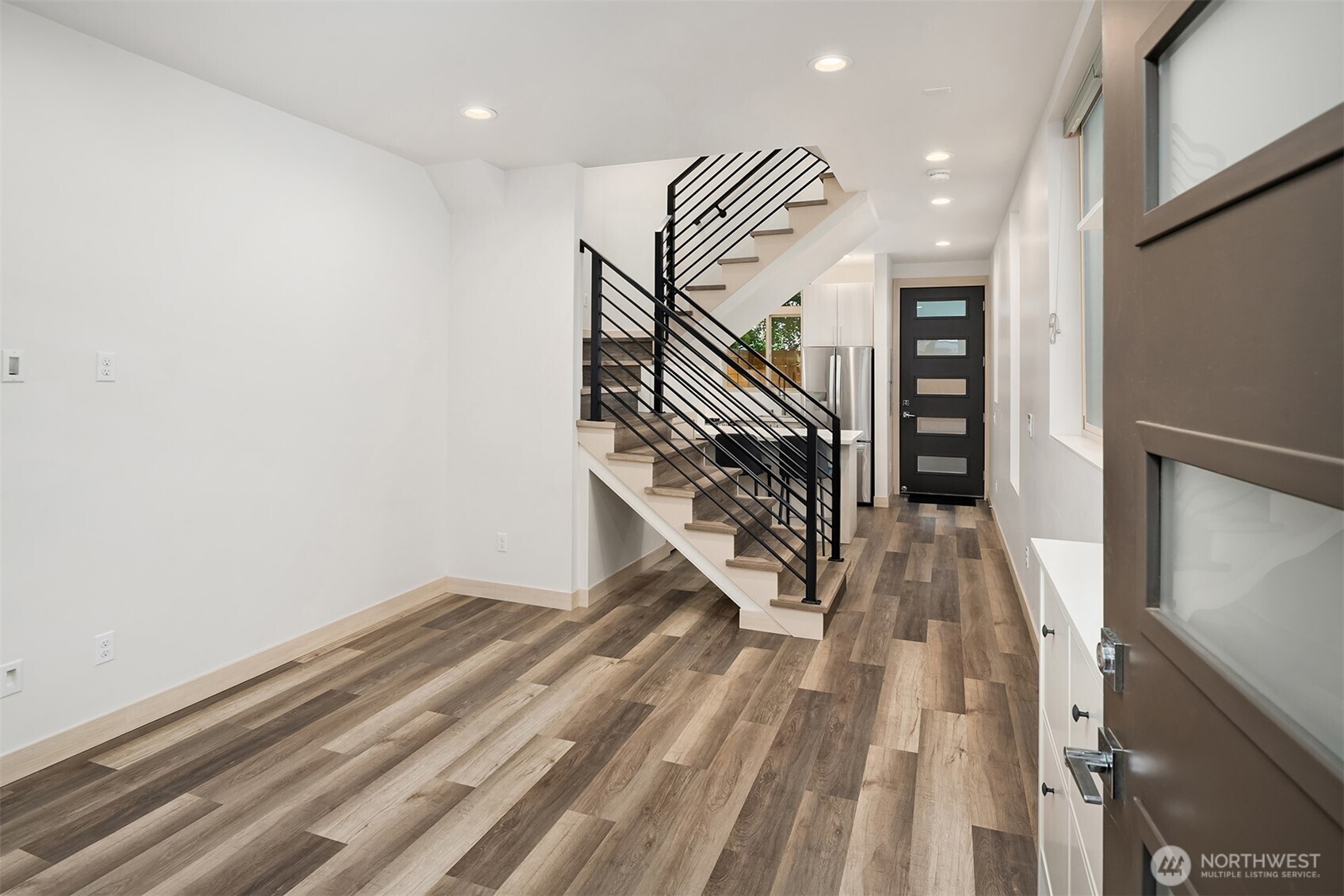 5616 California Avenue Southwest, Unit C Seattle, WA 98136 - Photo 3 of 36 a view of entryway