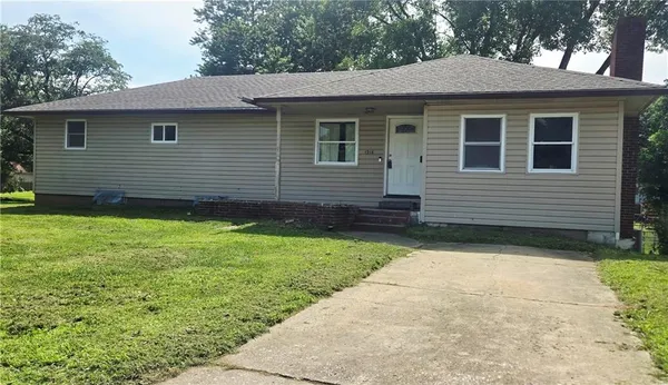 $150,000 | 1916 South Stilwell Street, Pittsburg, KS 66762