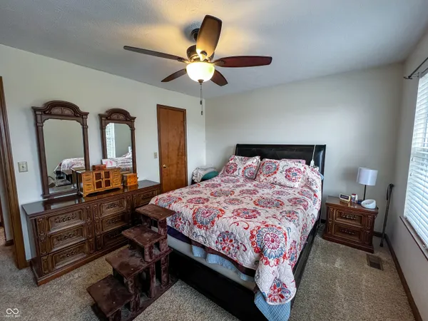 $299,000 | 346 Northside Drive, Batesville, IN 47006