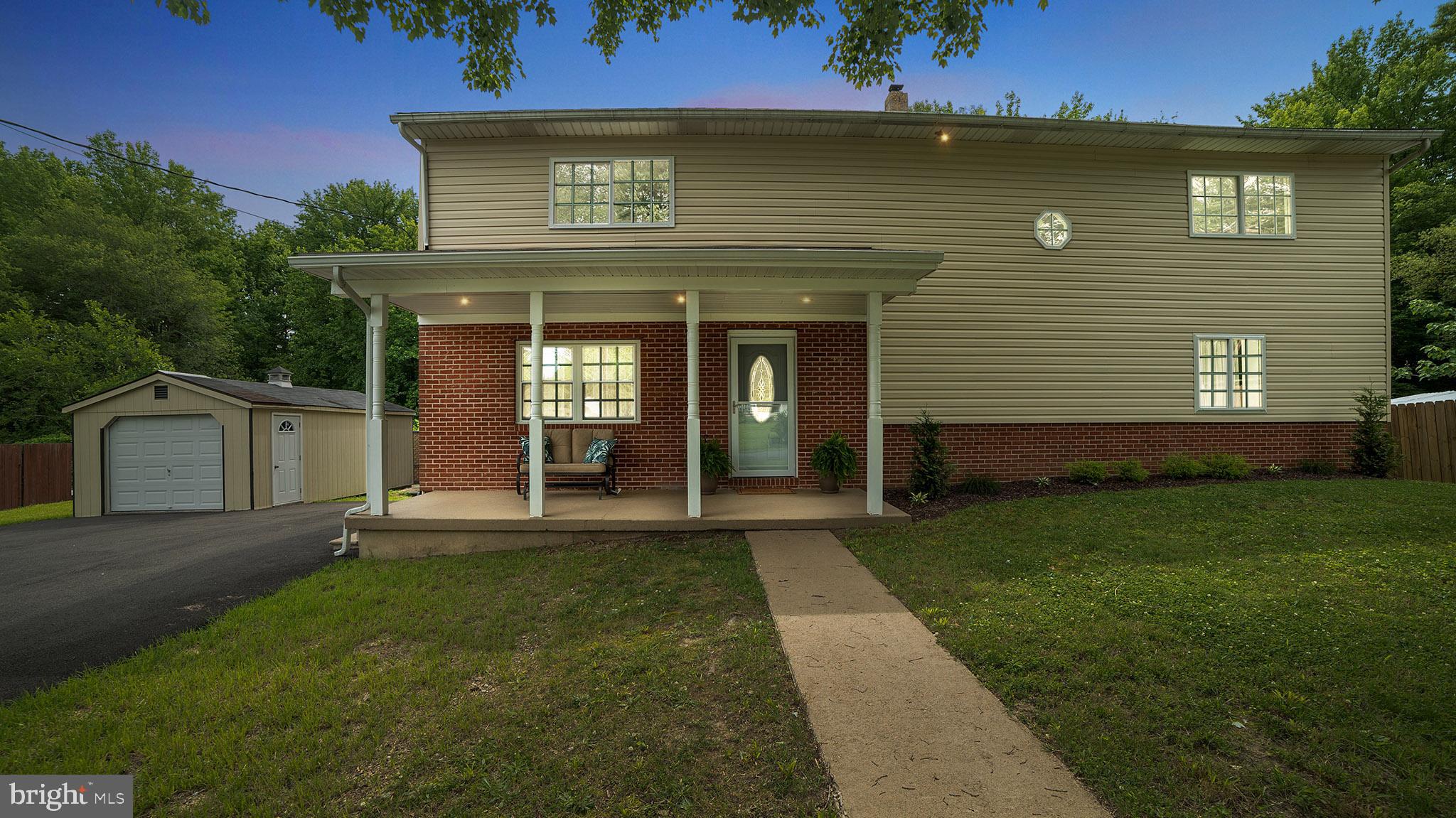 1023 Beach Road Baltimore, MD 21221 - Photo 1 of 31