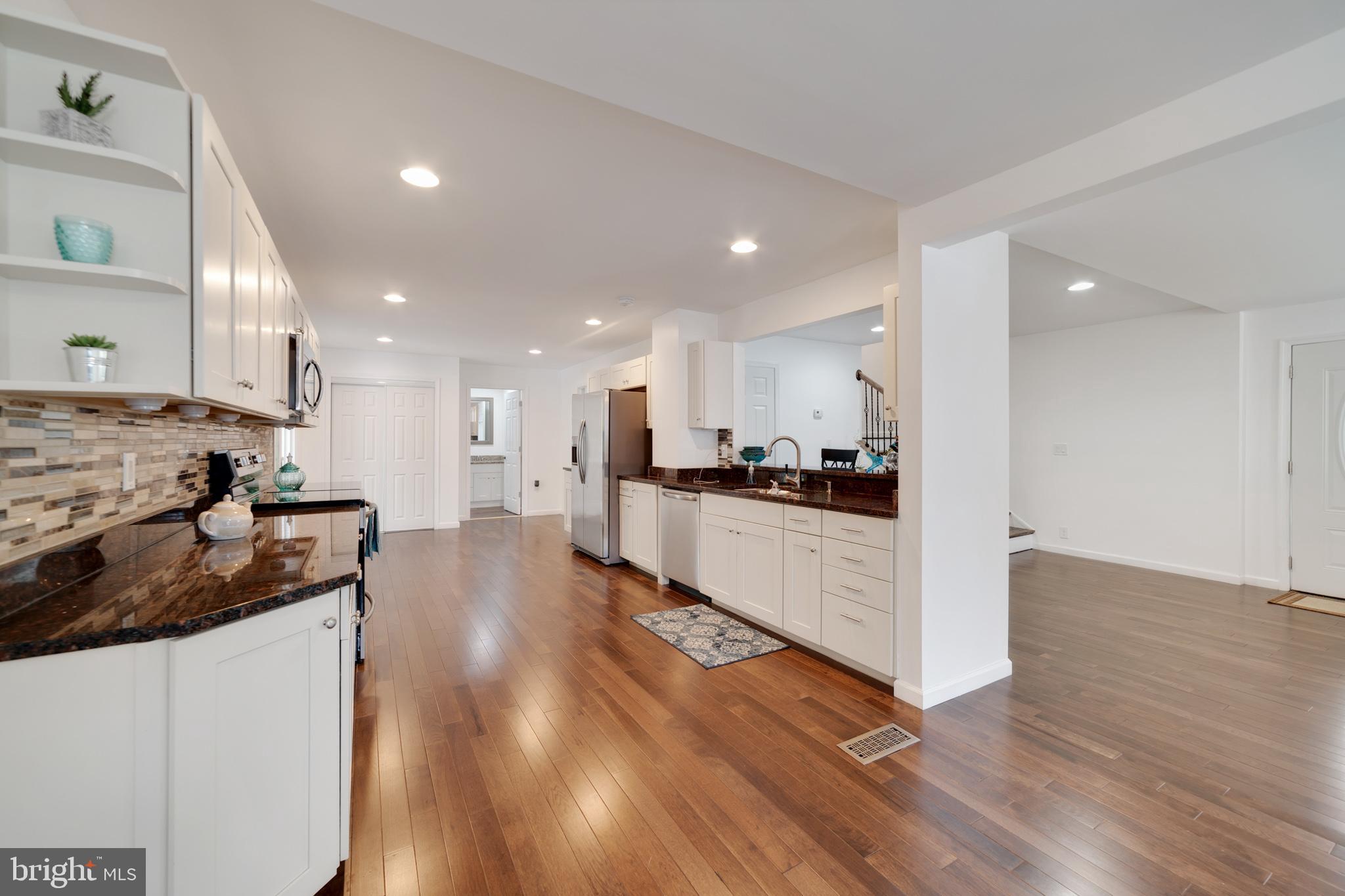 1023 Beach Road Baltimore, MD 21221 - Photo 12 of 31
