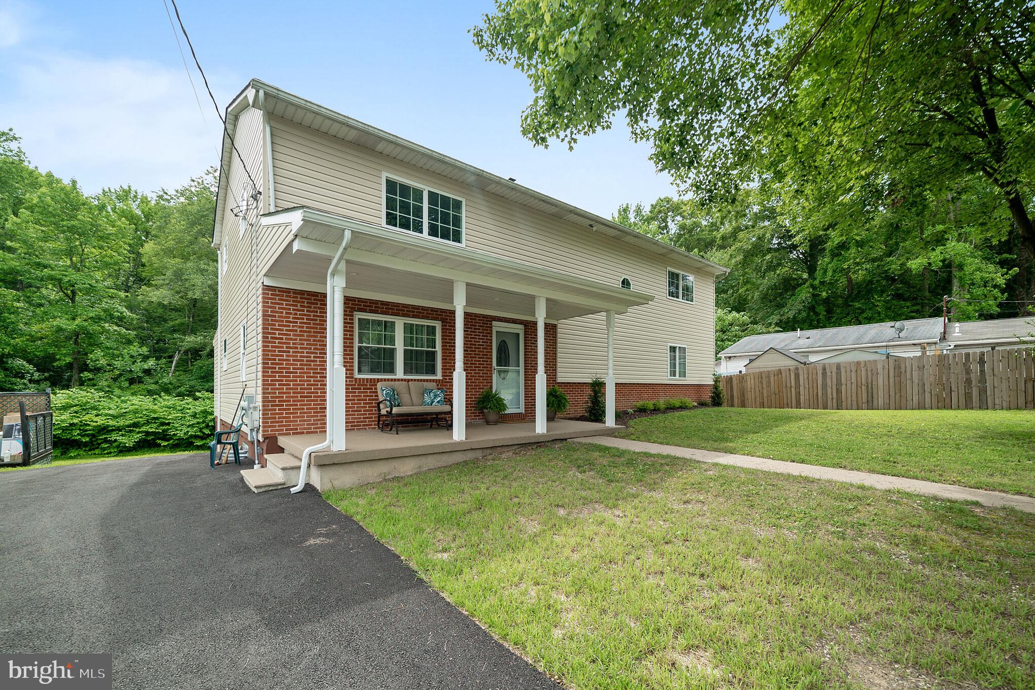 1023 Beach Road Baltimore, MD 21221 - Photo 3 of 31