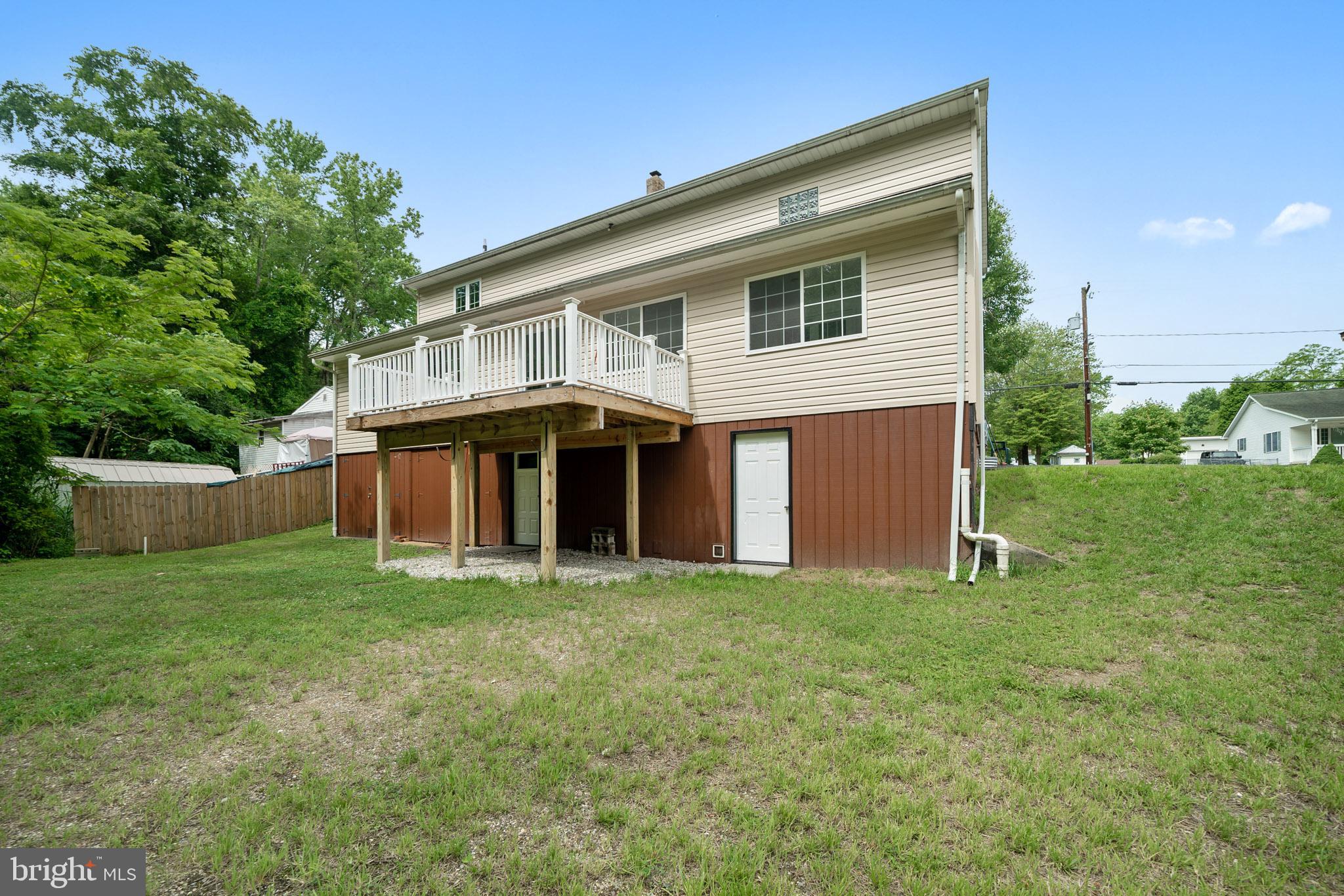 1023 Beach Road Baltimore, MD 21221 - Photo 6 of 31