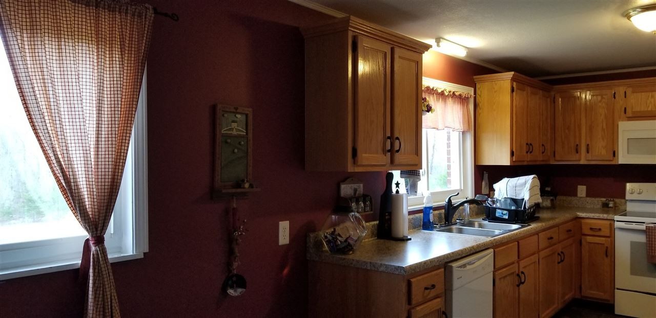 1835 Mountain View Road Robbins, TN 37852 - Photo 21 of 70 Gallery Image 21