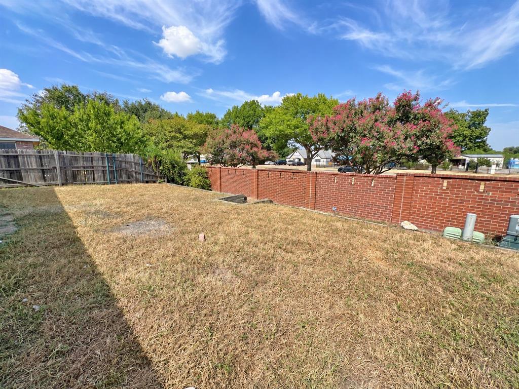 4604 Cool Ridge Court Fort Worth, TX 76133 - Photo 21 of 22 Gallery Image 21