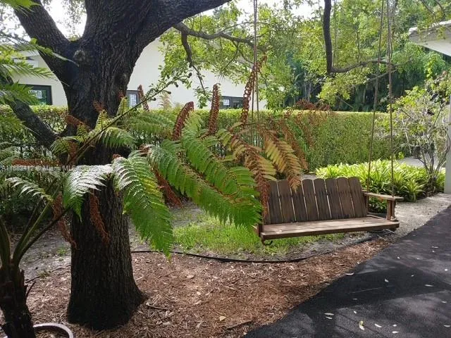 $8,800 | 2828 Segovia Street, Coral Gables, FL 33134