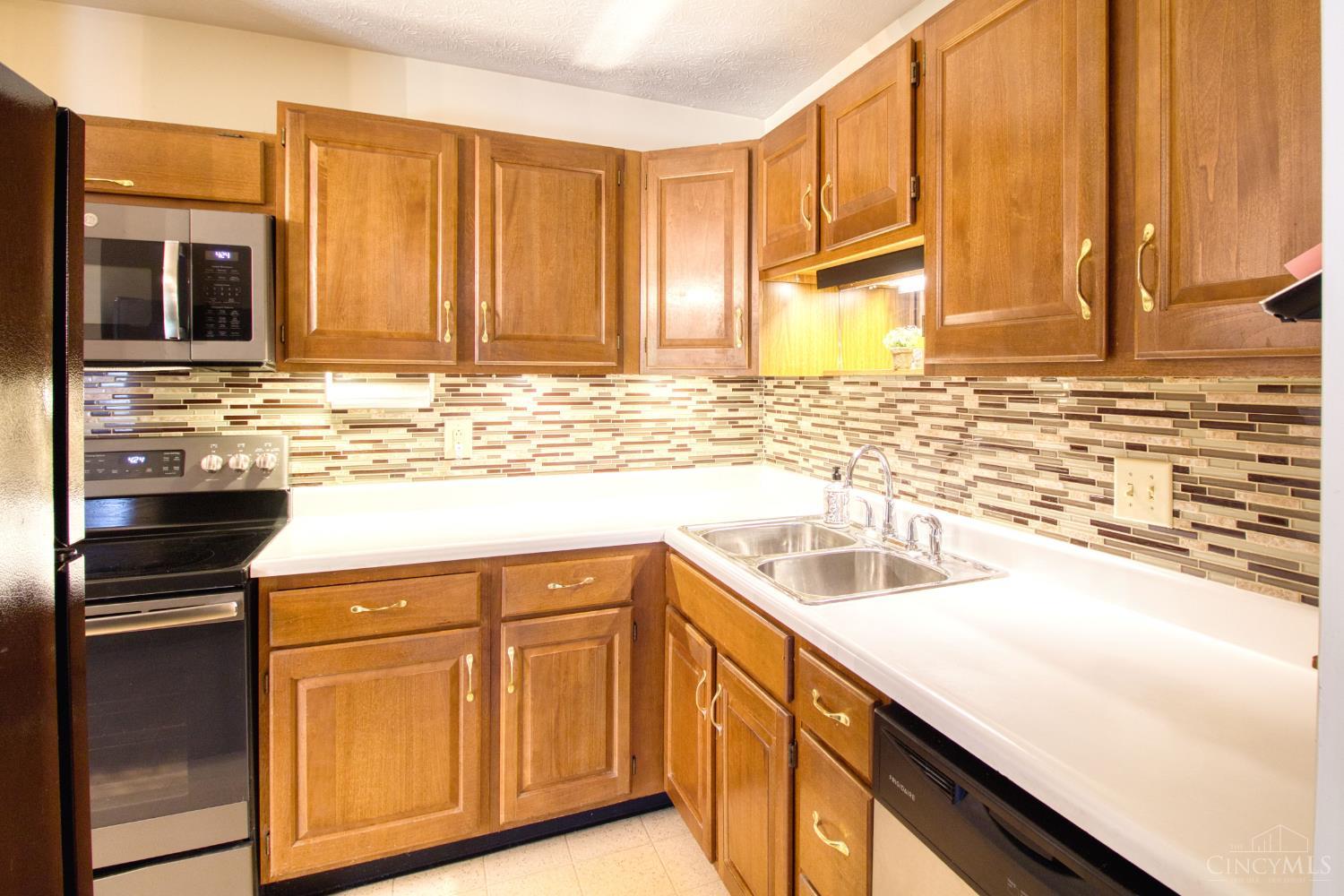 6355 Corbly Road, Unit 7 Cincinnati, OH 45230 - Photo 9 of 34