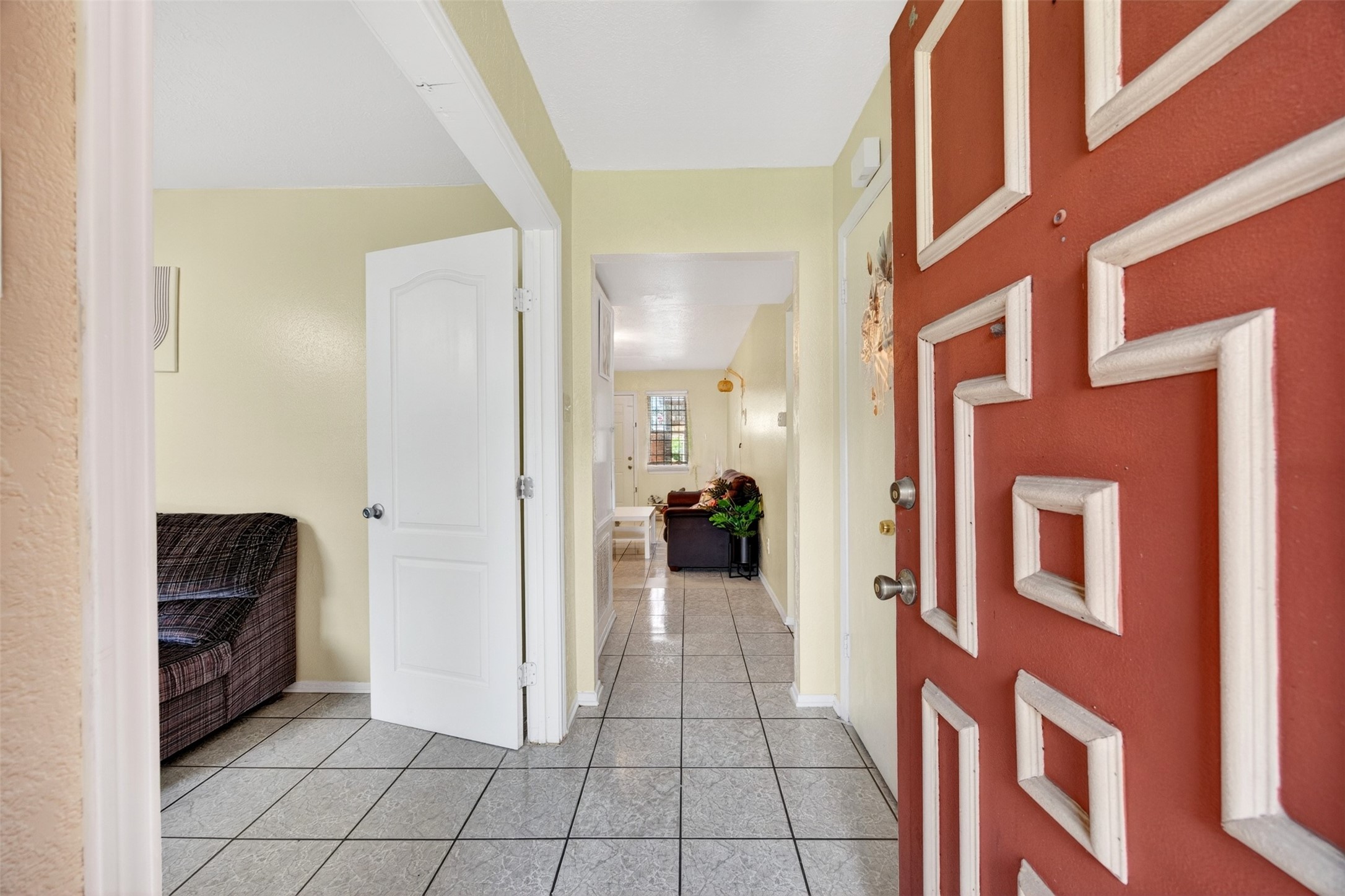 12223 Sharpview Drive Houston, TX 77072 - Photo 6 of 38