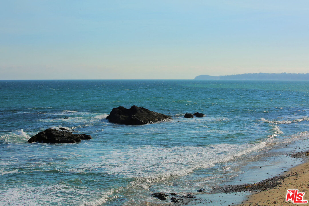 24916 Malibu Road Malibu, CA 90265 - Photo 15 of 39