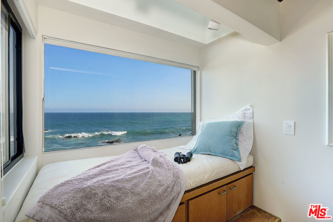 24916 Malibu Road Malibu, CA 90265 - Photo 21 of 39