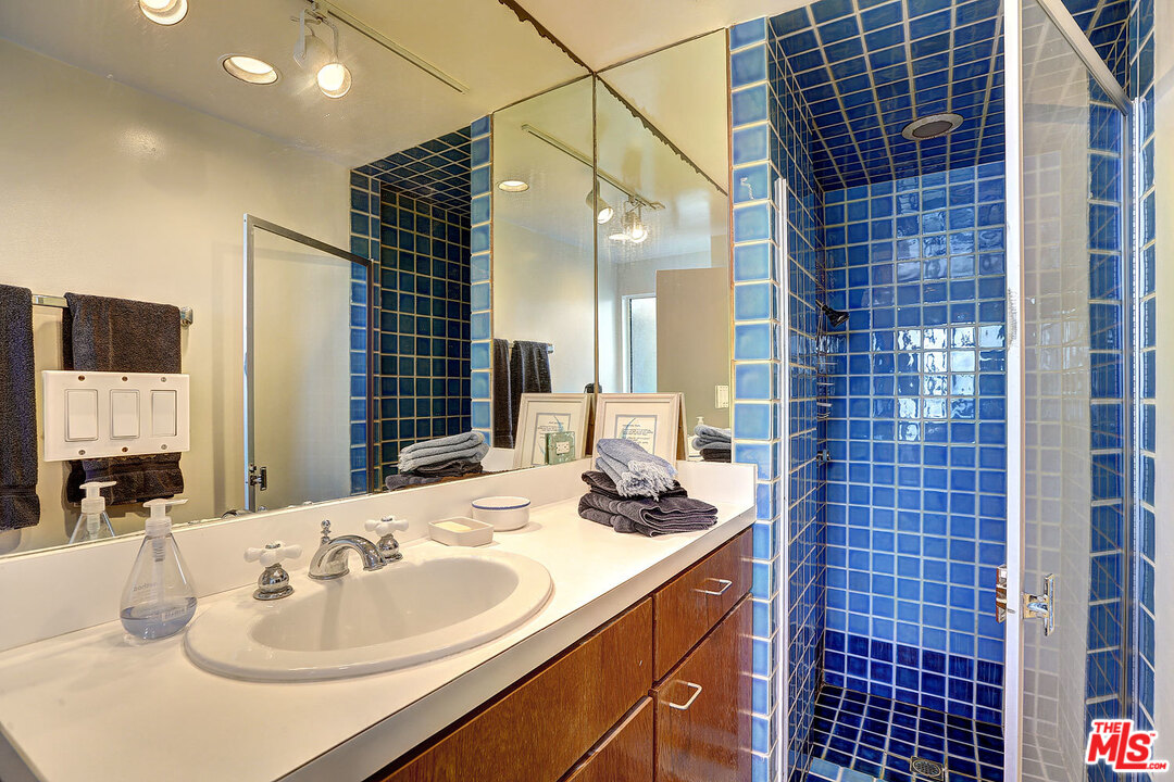 24916 Malibu Road Malibu, CA 90265 - Photo 31 of 39