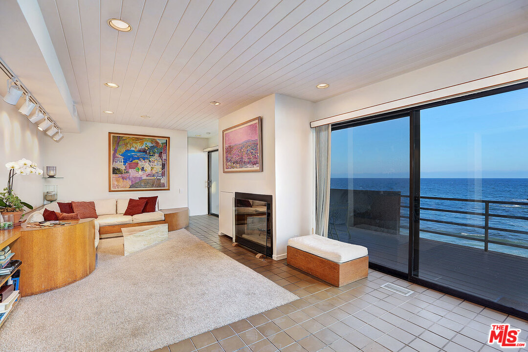 24916 Malibu Road Malibu, CA 90265 - Photo 6 of 39