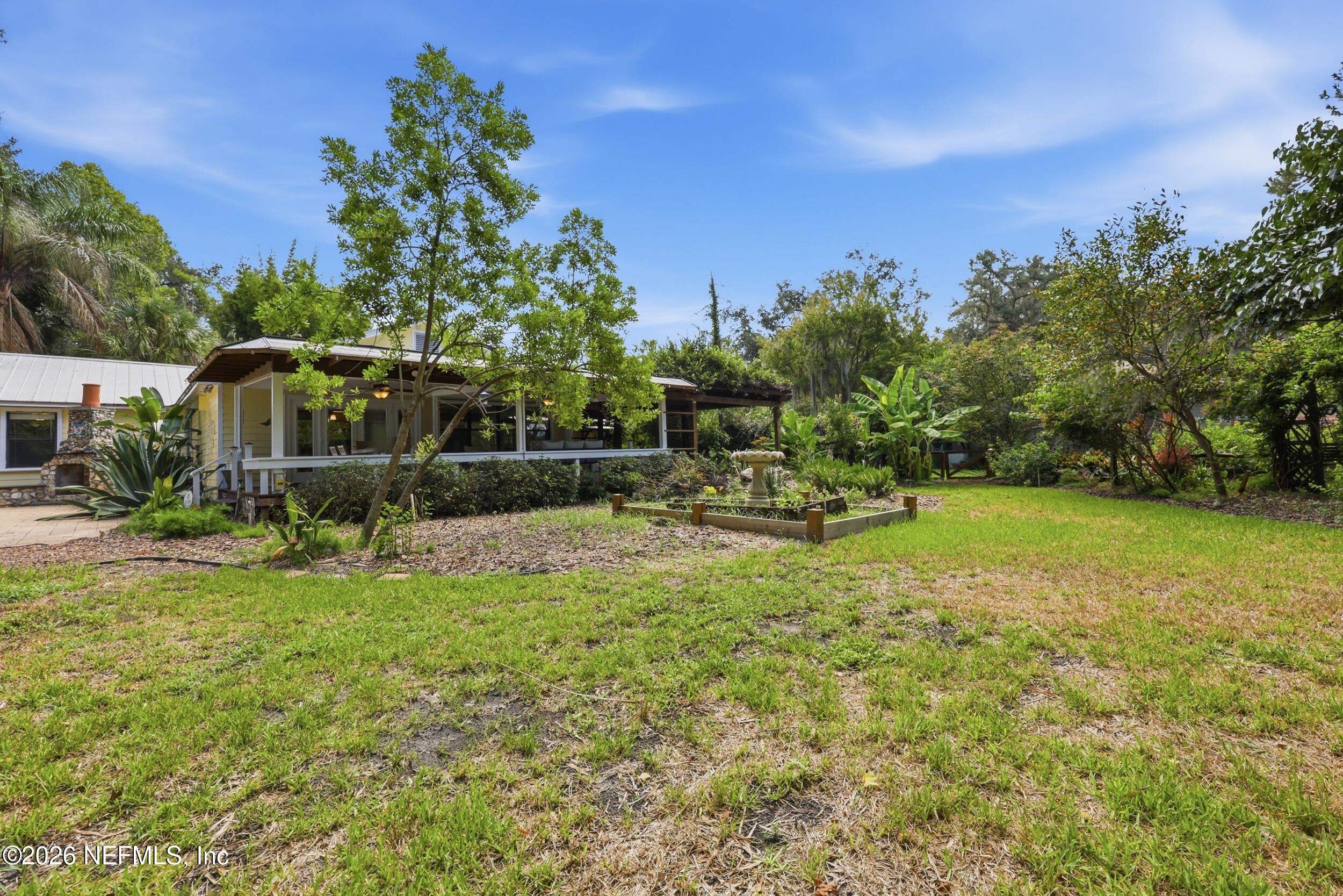 7932 Breezy Point Road West Melrose, FL 32666 - Photo 60 of 84 Backyard