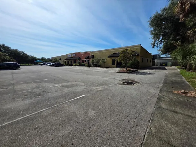 a view of an outdoor space