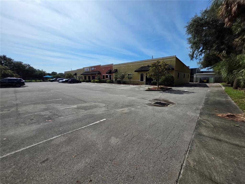 1400 Jordan Avenue, Unit 3 & 4 Orlando, FL 32809 - Photo 4 of 12 a view of an outdoor space