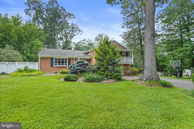 $5,500 | 8633 Janet Lane, Vienna, VA 22180