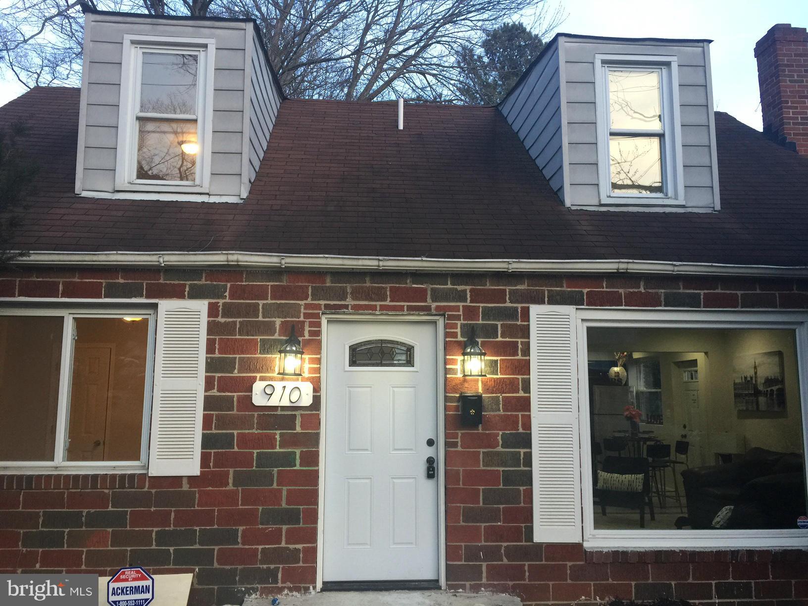 910 Brooke Road Capitol Heights, MD 20743 - Photo 7 of 27 Exterior (Front)